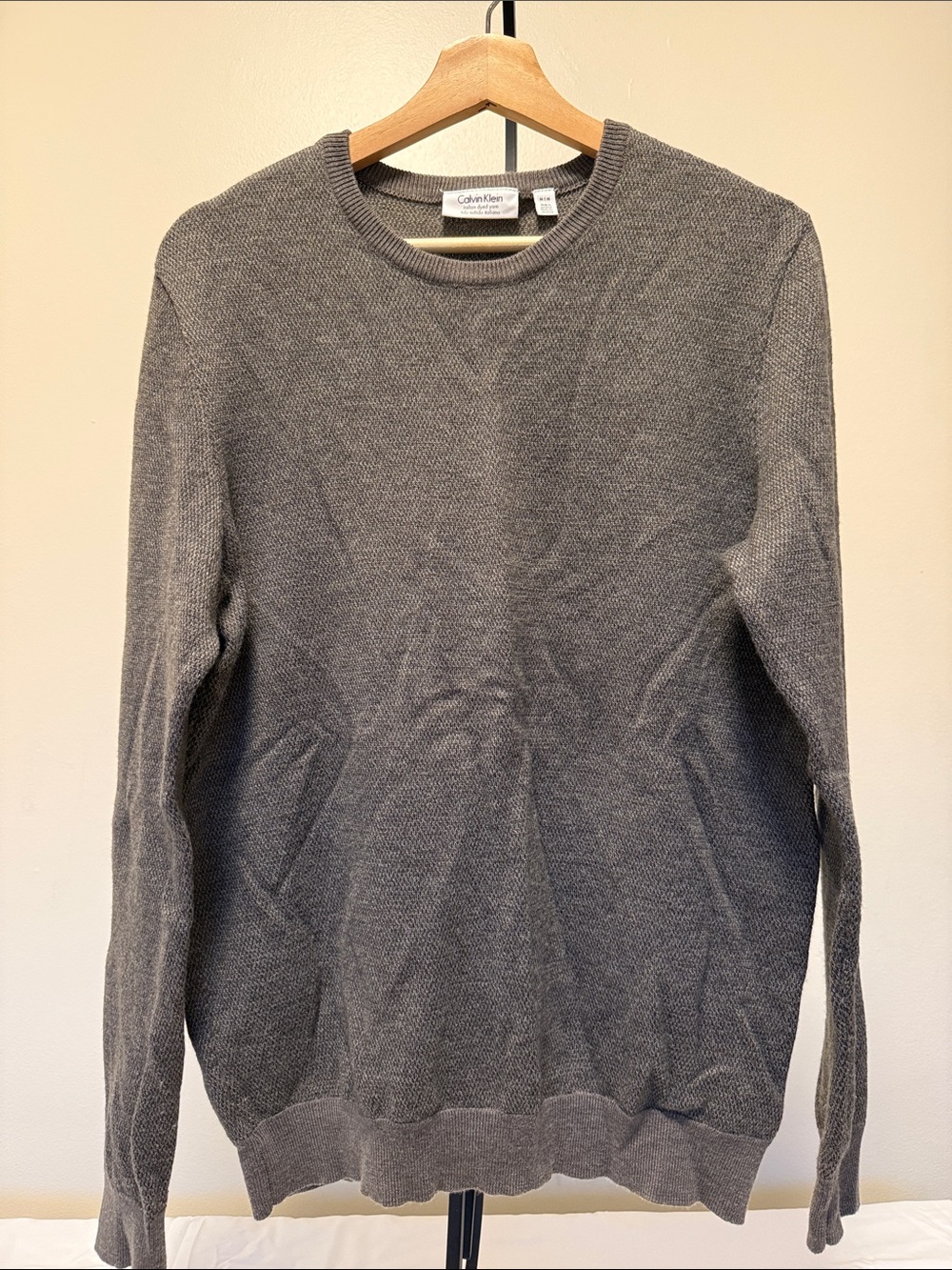 Calvin Klein Men's Textured Gray Crewneck Sweater
